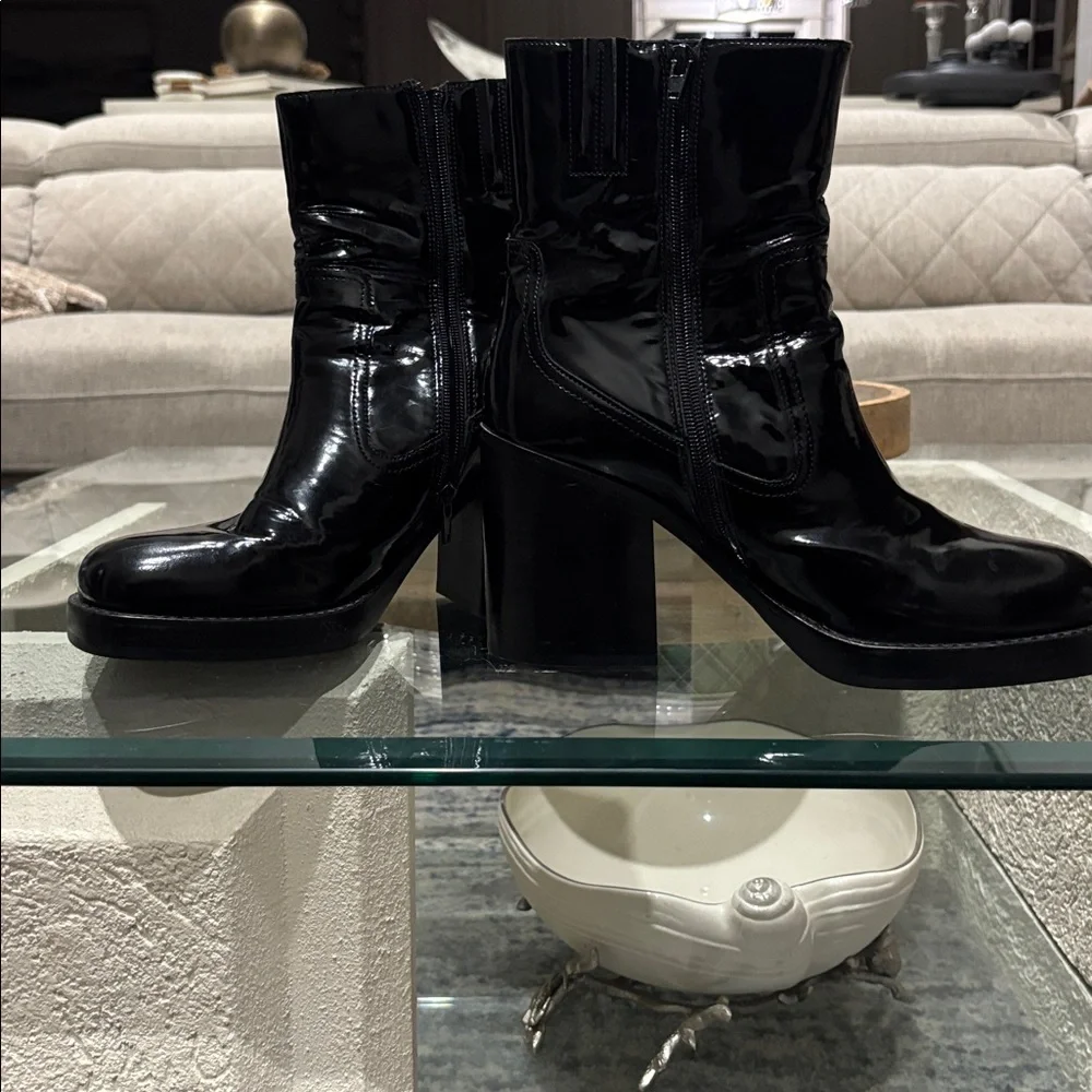 Jeffery Campbell Black Patent Chunky Heel Maxen Bootie Size 9.5